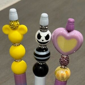 P39.set (3)Colorful Decorative Pencils with Fun Toppers